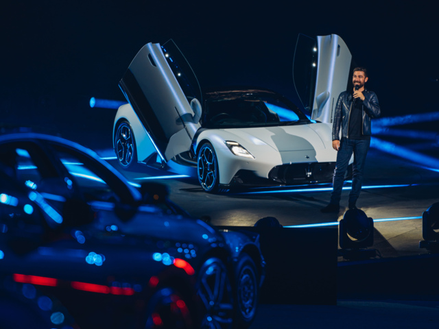 JWW on stage presenting the Maserati MC20 Launch