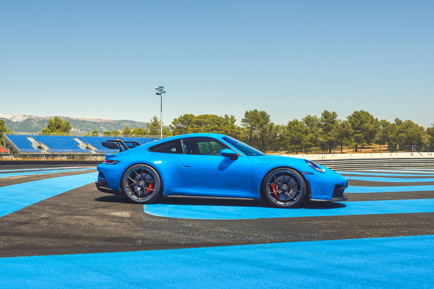 New Porsche 992 GT3 Shark Blue
