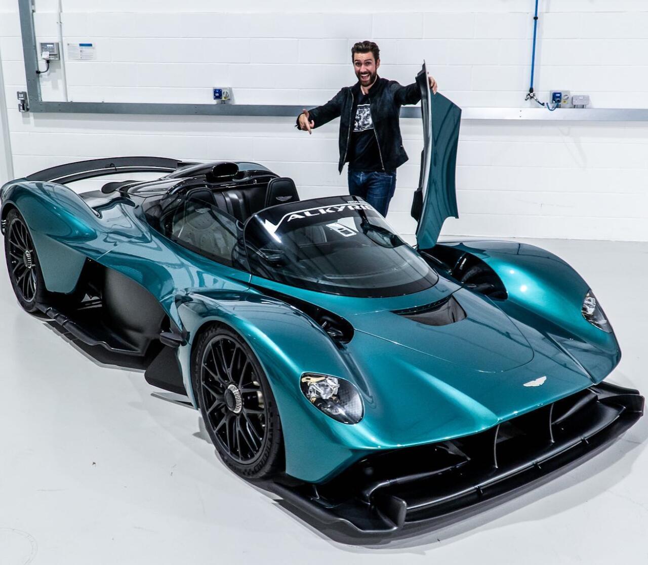 NEW Valkyrie SPIDER! First Look At Aston’s Roofless Hypercar