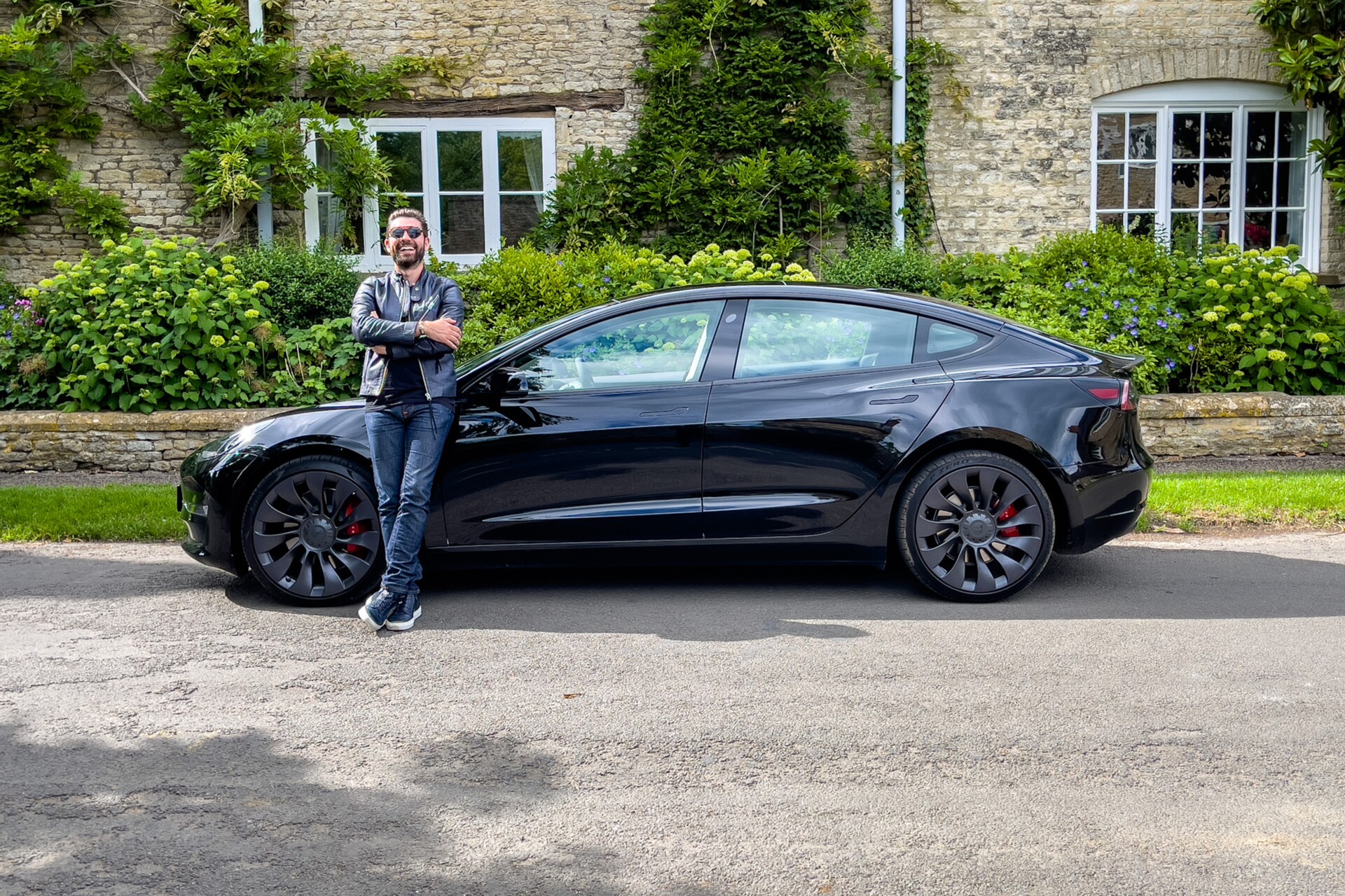 Tesla Black 2