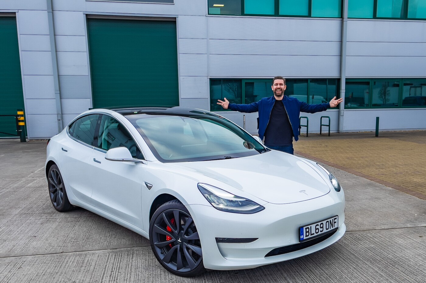 Whiter Tesla JWW