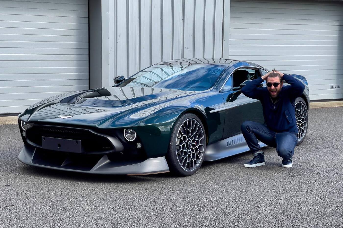 Aston Martin VICTOR