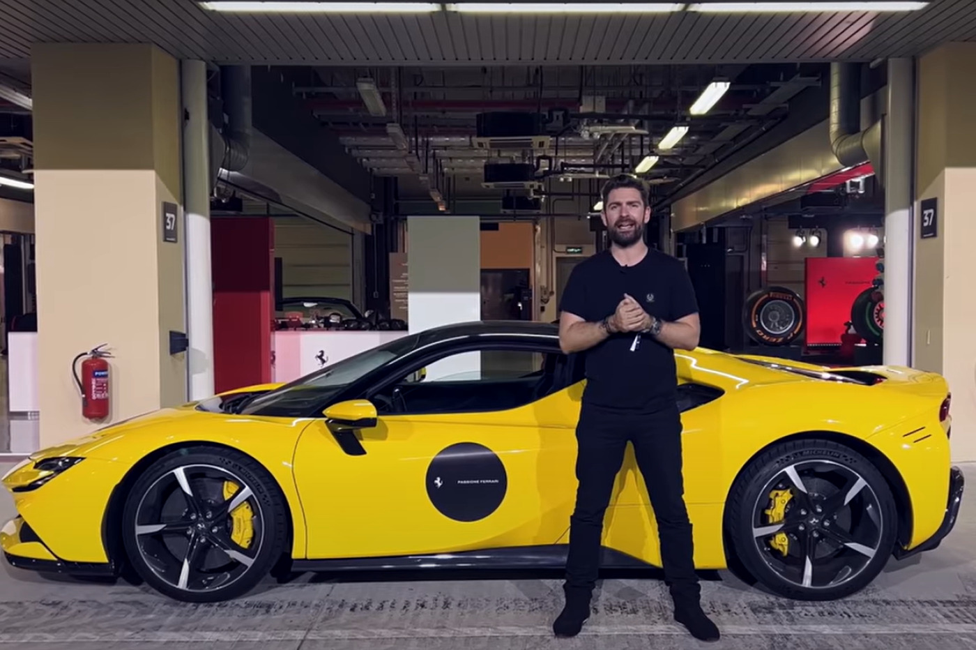 Ferrari SF90