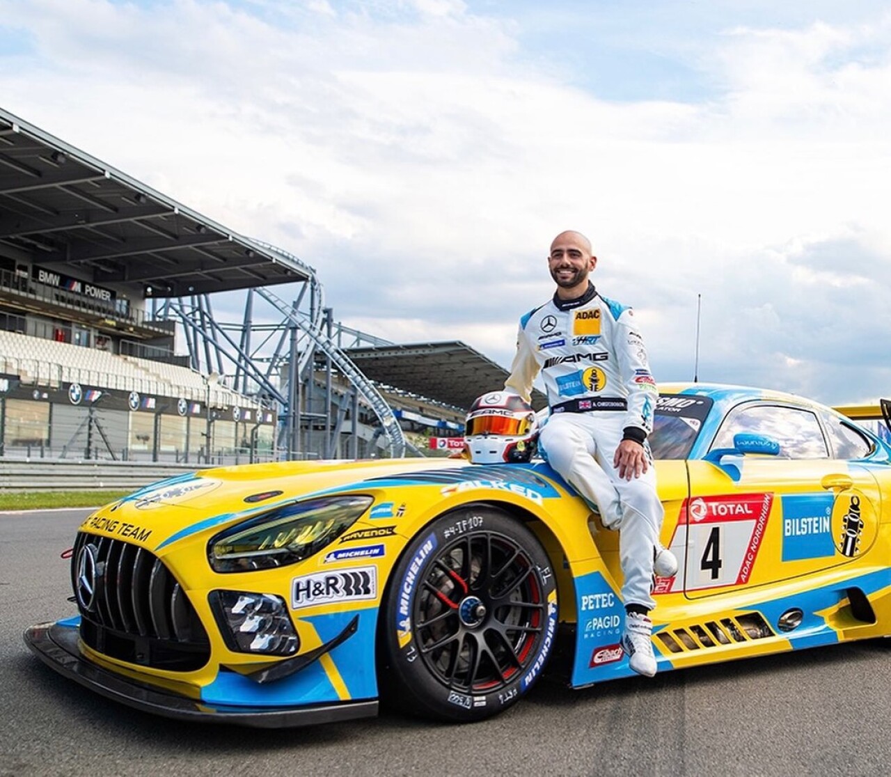£1m McLaren Senna Beat AMG GT3 Race Car 2
